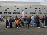 S.K.N.W.K.-jeugd bezoekt wedstrijd uit Keukenkampioendivisie tussen ADO Den Haag en Helmond Sport (12-04-2023) (12/149)